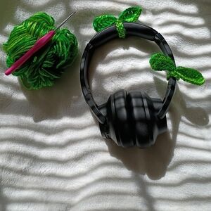 Crochet Headphone Sprout